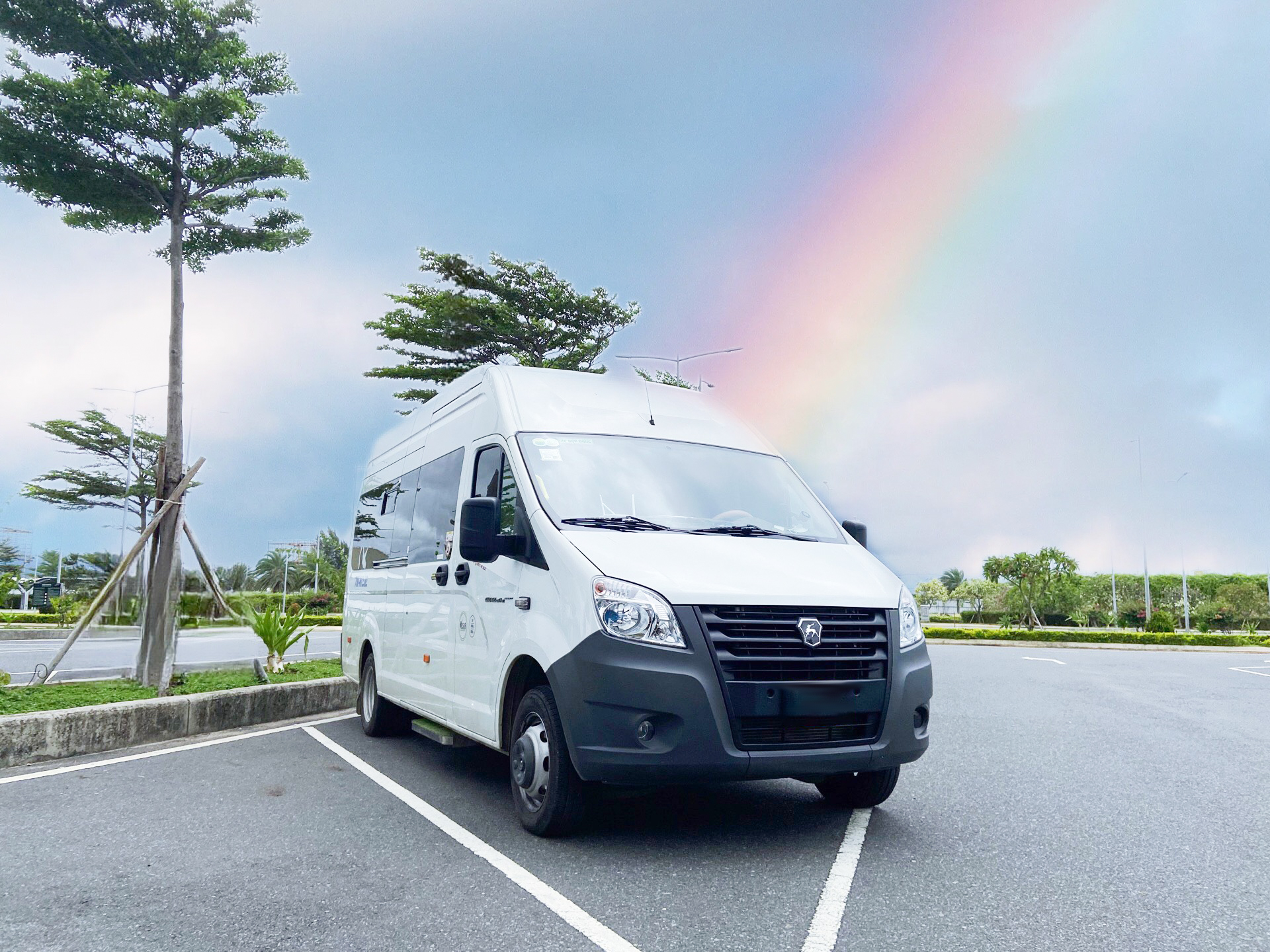 Thuê xe sân bay cam ranh về vĩnh hy